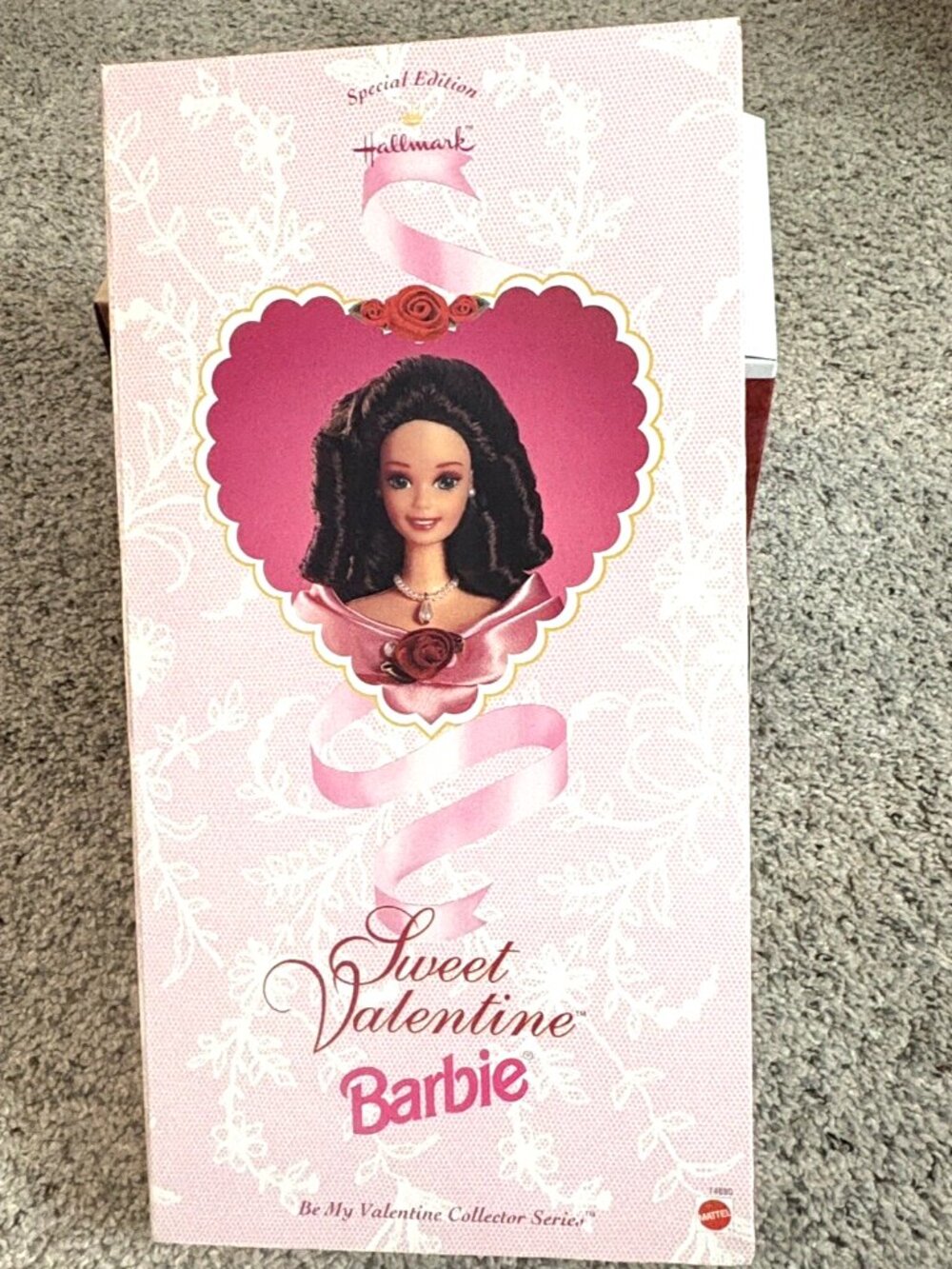 Mattel 1995 Sweet Valentine Barbie doll Halmark Special Edition - NRFB